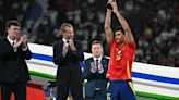 Melhor jogador da Euro, Rodri aumenta série invicta pela Espanha