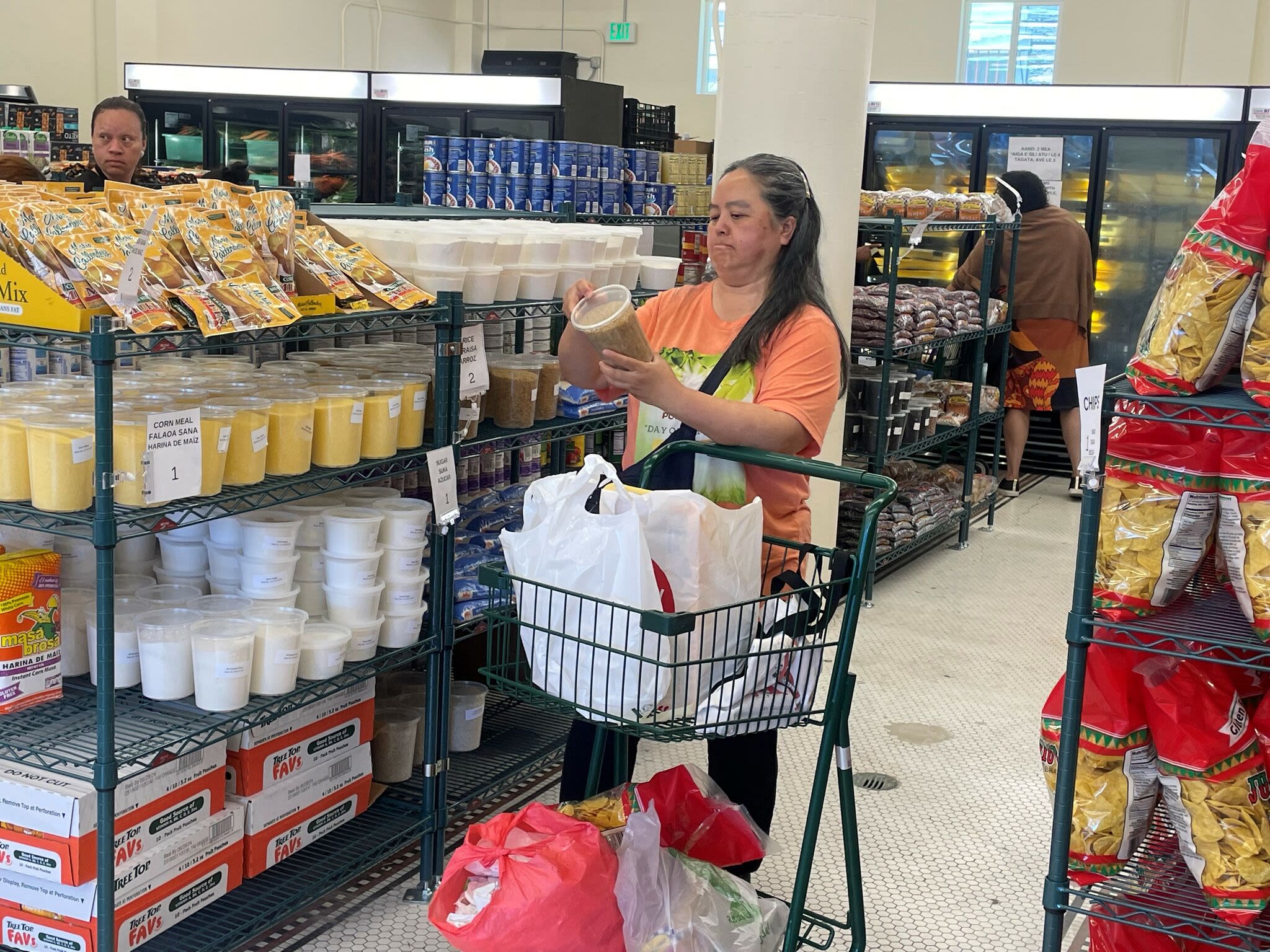 SF families get a chance to 'shop with dignity' at this new grocery store