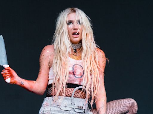 Kesha says she 'didn't know' prop knife was replaced by 'real butcher knife' during Lollapalooza performance