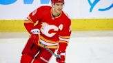 Flames center Mikael Backlund signs 2-year extension, named captain