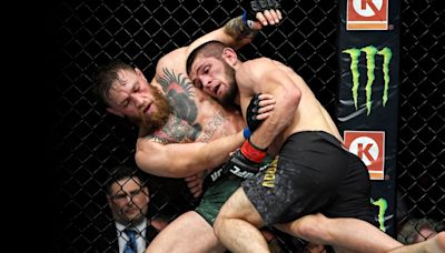 UFC Free Fight: Watch Khabib Nurmagomedov Submit Conor McGregor with No Commentary