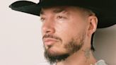 J Balvin: “Hay momentos en los que cuesta mantener la confianza en uno mismo… y en los demás.”