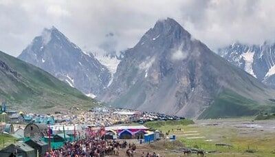 First batch of Amarnath yatra to leave Jammu on Jun 28 amid tight security