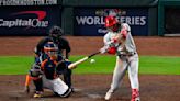 Baseball-Astros beat Phillies to tie World Series at 1-1