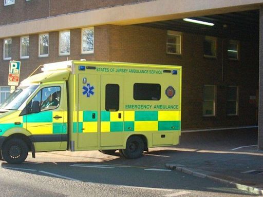 Ambulance staff 'consider going after court case'