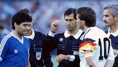 La otra polémica de la final del Mundial 90: la lupa sobre el penal a Calderón que podría haber cambiado la historia de Argentina-Alemania