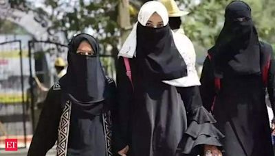 After hijab ban, Mumbai college bars students from wearing T-shirts, torn jeans