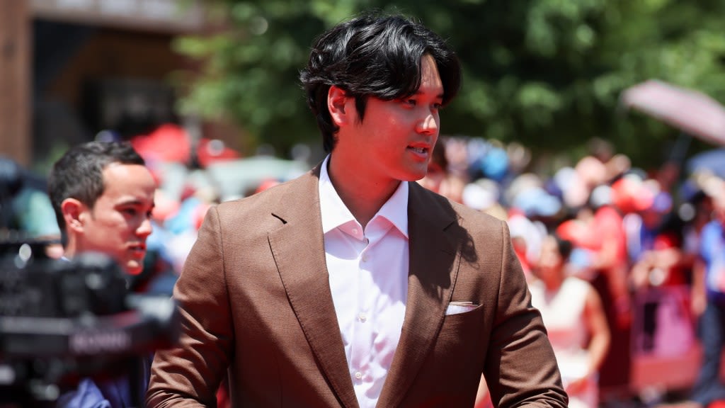 Shohei Ohtani wore a splendid jacket for his dog at the MLB All-Star Game red carpet