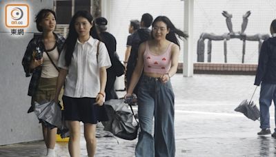 未來數日續有雷雨 菲東再誕兩低壓區 發展路徑仍存變數