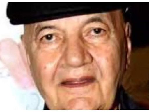 Prem Chopra recalls how his train was stopped at every station by a massive crowd | Hindi Movie News - Times of India