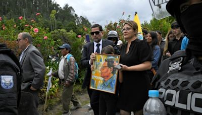 Hija de presidenciable asesinado en Ecuador denuncia amenazas de principal sospechoso