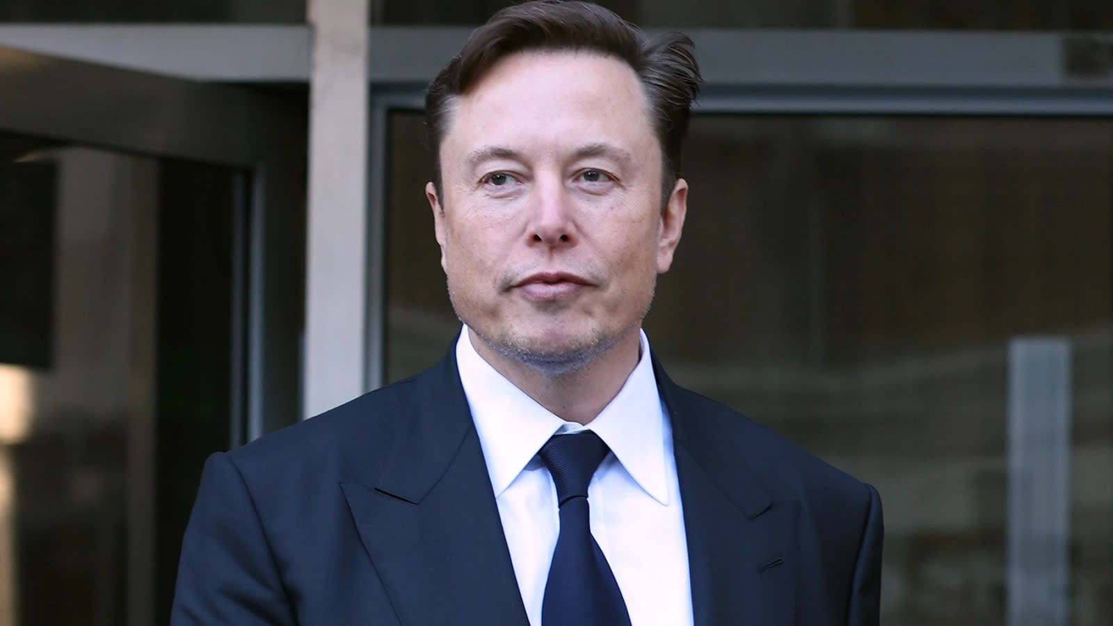 Elon Musk apologizes to laid off Tesla workers for 'incorrectly low' severance pay outs