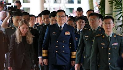 睽違18個月！中美防長會晤談台灣問題 董軍警告「美方無權干涉中國內政」
