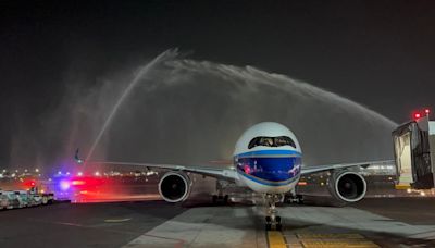 El AICM recibe el primer vuelo de China Southern Airlines desde la pandemia