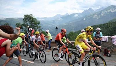 Tadej Pogacar conquers mountainous 14th stage of Tour de France to extend lead over Jonas Vingegaard - The Boston Globe