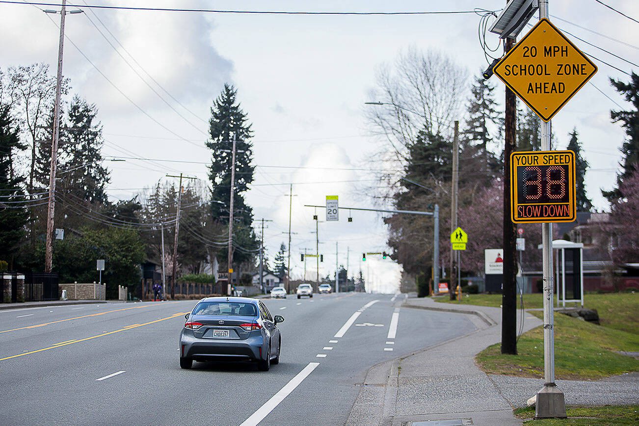 Traffic cameras begin dinging school zone violators in Everett | HeraldNet.com