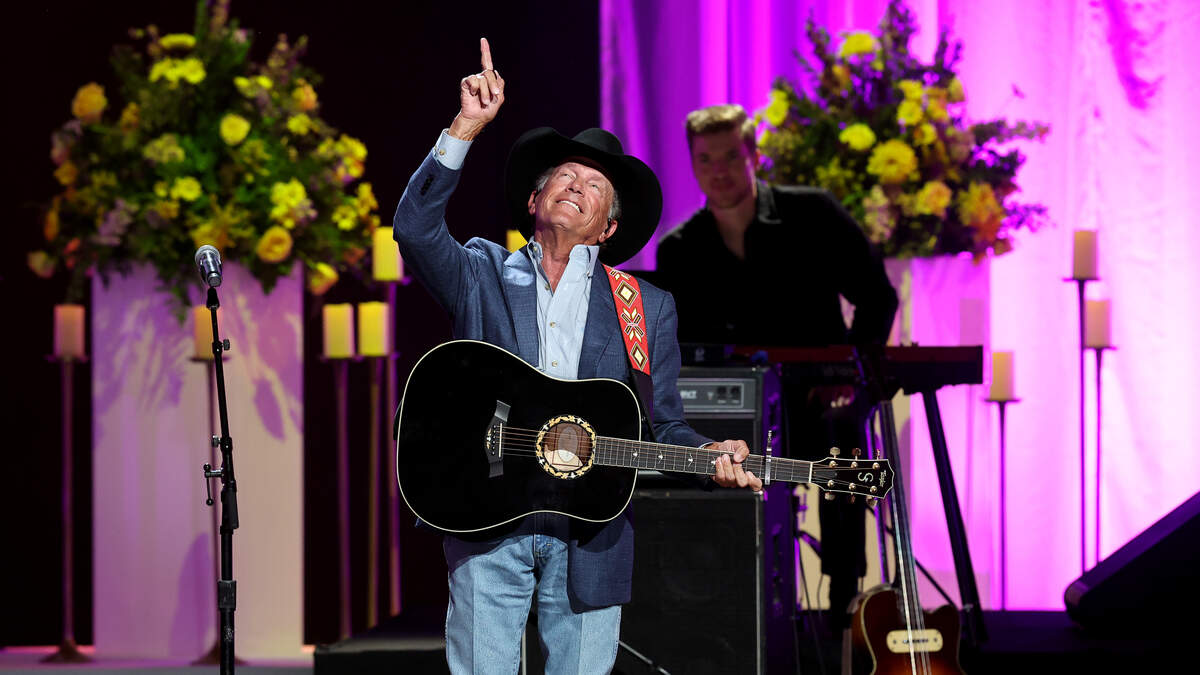 George Strait Salutes Law Enforcement | KJ97 | Randy Carroll