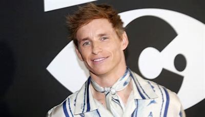 Eddie Redmayne Admits He Lives ‘Like a Monk’ Despite Playing Emcee in “Cabaret”’s ‘Hedonistic’ World