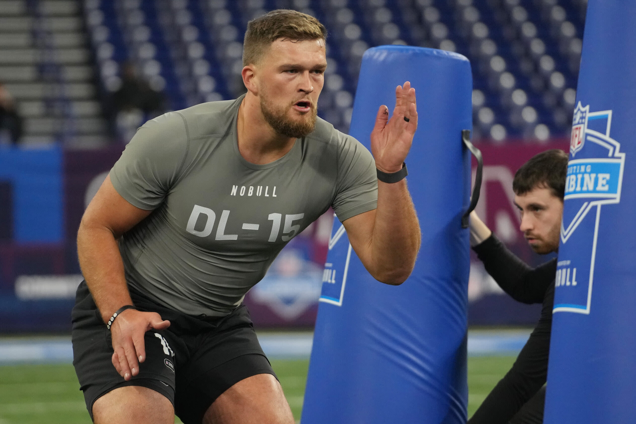 Predicting the role for Steelers rookie DE Logan Lee