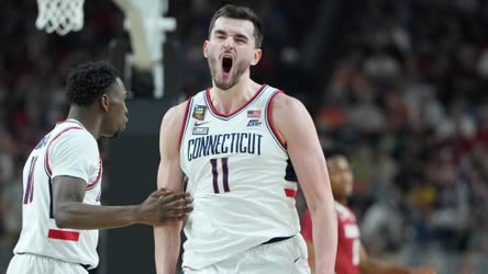 Alex Karaban returning to UConn after withdrawing from NBA Draft