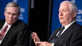 Robert Gates: US needs to stress strategic communications to advance national security interests