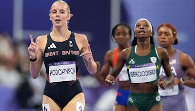 Gold medal favourite Keely Hodgkinson cruises through to 800 metres final