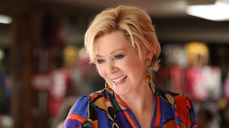 Jean Smart was ‘nervous’ comics wouldn’t buy her as a standup in ‘Hacks’ | CNN