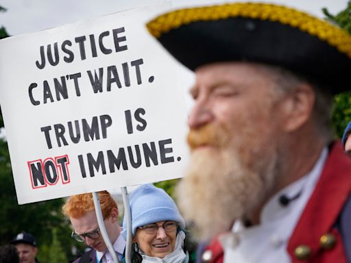 Supreme Court immunity case: Live updates of oral arguments in Trump's fight for immunity