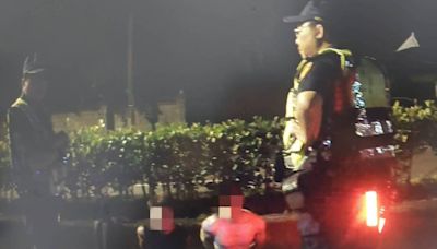 大園警執行封鎖式路檢 查獲2名越籍男被通緝還攜毒 | 蕃新聞