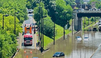 Canada: Heavy Rain Floods Toronto, Causing Power Outages And Traffic Disruptions | WATCH - News18