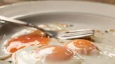 蛋黃蛋白質不輸蛋白！一天可以吃幾顆蛋？營養師公布正解 6種人能少就少
