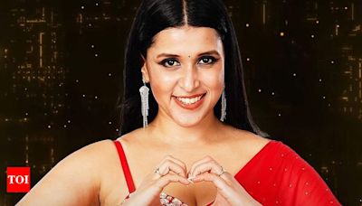Mannara Chopra reveals being bothered by ‘filthy talk’ of Bigg Boss 17 co-contestants even after the show; says, “Some people didn’t change their filthy vocabulary one bit” - Times of India