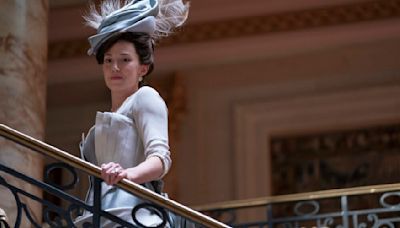 'Gilded Age' Star Carrie Coon Reveals Season 3 Update as She Shoots 'White Lotus'