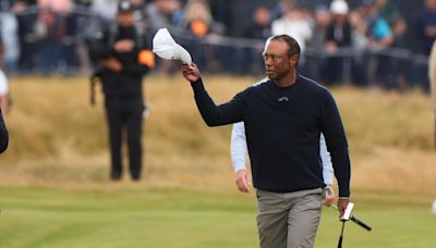 Tiger Woods ends his season by missing the cut in the British Open