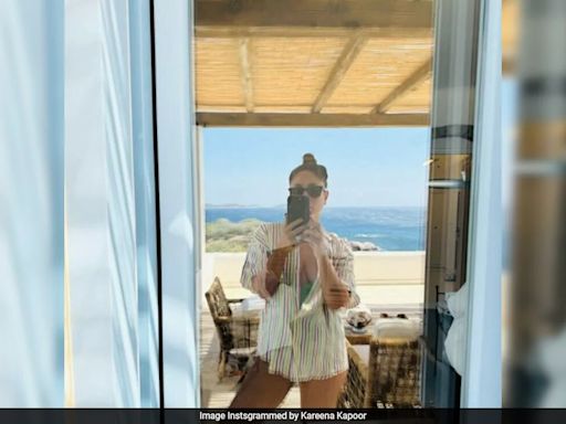 Kareena Kapoor Sets The Internet On Fire With A New Mirror Selfie. Karisma Kapoor, Karan Johar React