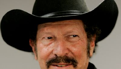 Singer, songwriter, provocateur and politician Kinky Friedman dead at 79