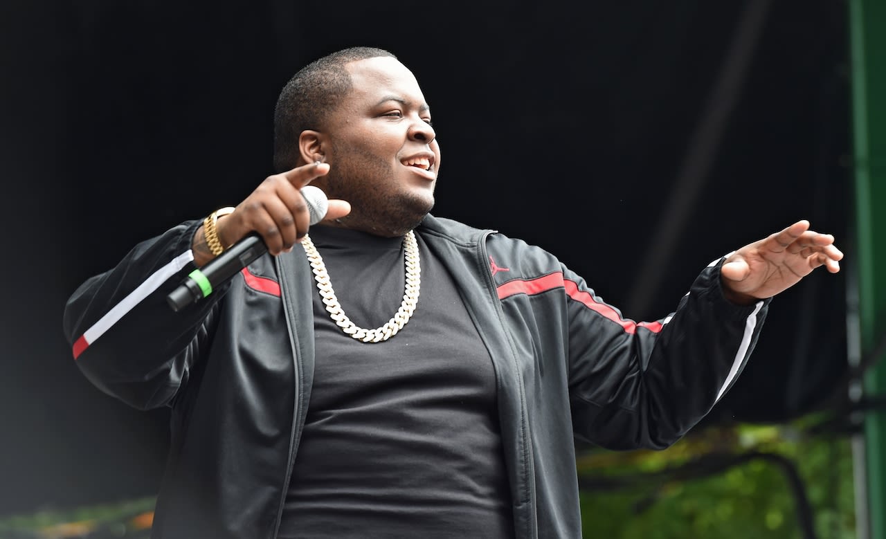 BUZZ: Sean Kingston arrested after home raid; ‘Seinfeld’ star battles cancer; more