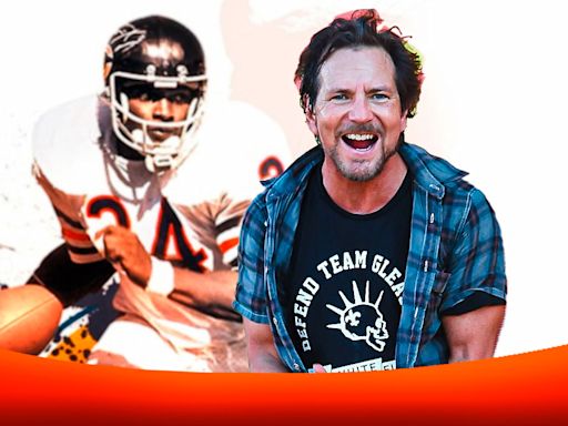 Walter Payton's son shares epic on-stage photo at Pearl Jam's Wrigley Field show