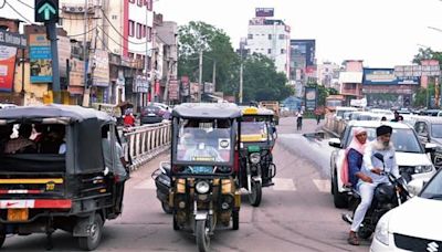 Black spots on BRTS route make stretch prone to fatal accidents