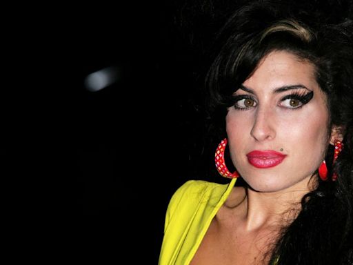 8 Amy Winehouse Songs That Will Have You Singing Out Loud