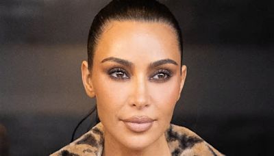 El flequillo sirena de Kim Kardashian es perfecto para el verano