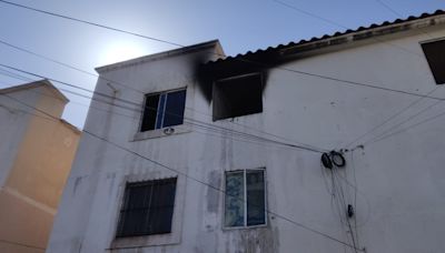 Fuego consume departamento en condominios Manhattan de Torreón