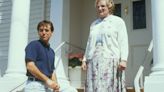 “Mrs. Doubtfire” Director Says They Filled 2 Million Feet of Film with Robin Williams Improv: He 'Would Go Off'