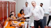 Vols Finish Program-Best Fifth in National Polls