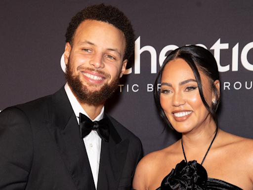Ayesha and Stephen Curry celebrate the arrival of their baby boy