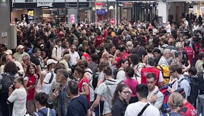 British tourists issued urgent France travel warning after Eurostar chaos