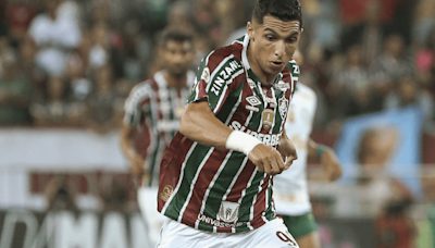 Hinchas de Fluminense se rinden ante Serna tras su primera titularidad: "Juega mucho, estoy ciego"