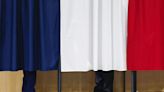 Com alta participação, franceses vão às urnas em eleições legislativas que podem consagrar extrema direita