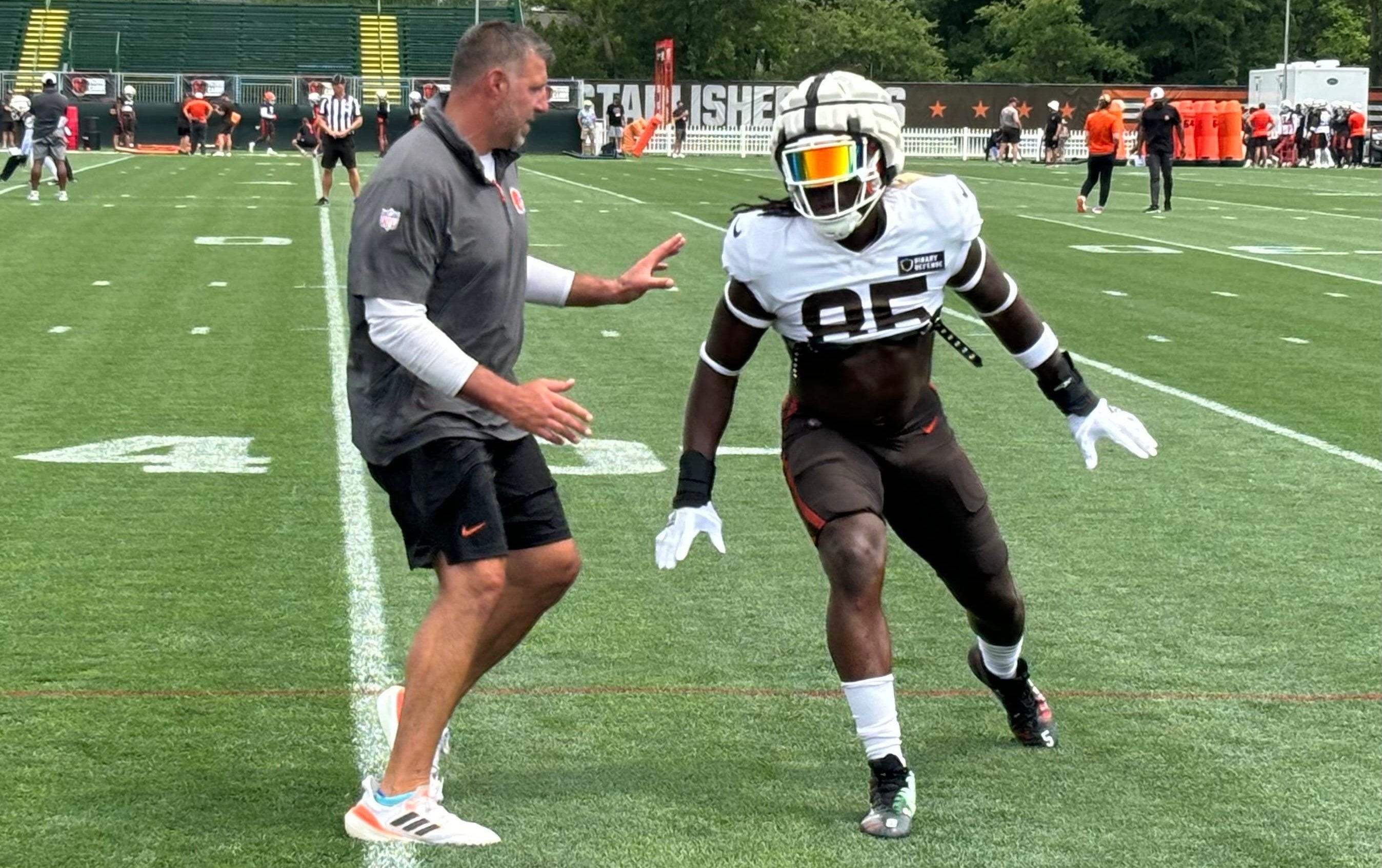 David Njoku and Mike Vrabel developing into dynamic duo with Browns