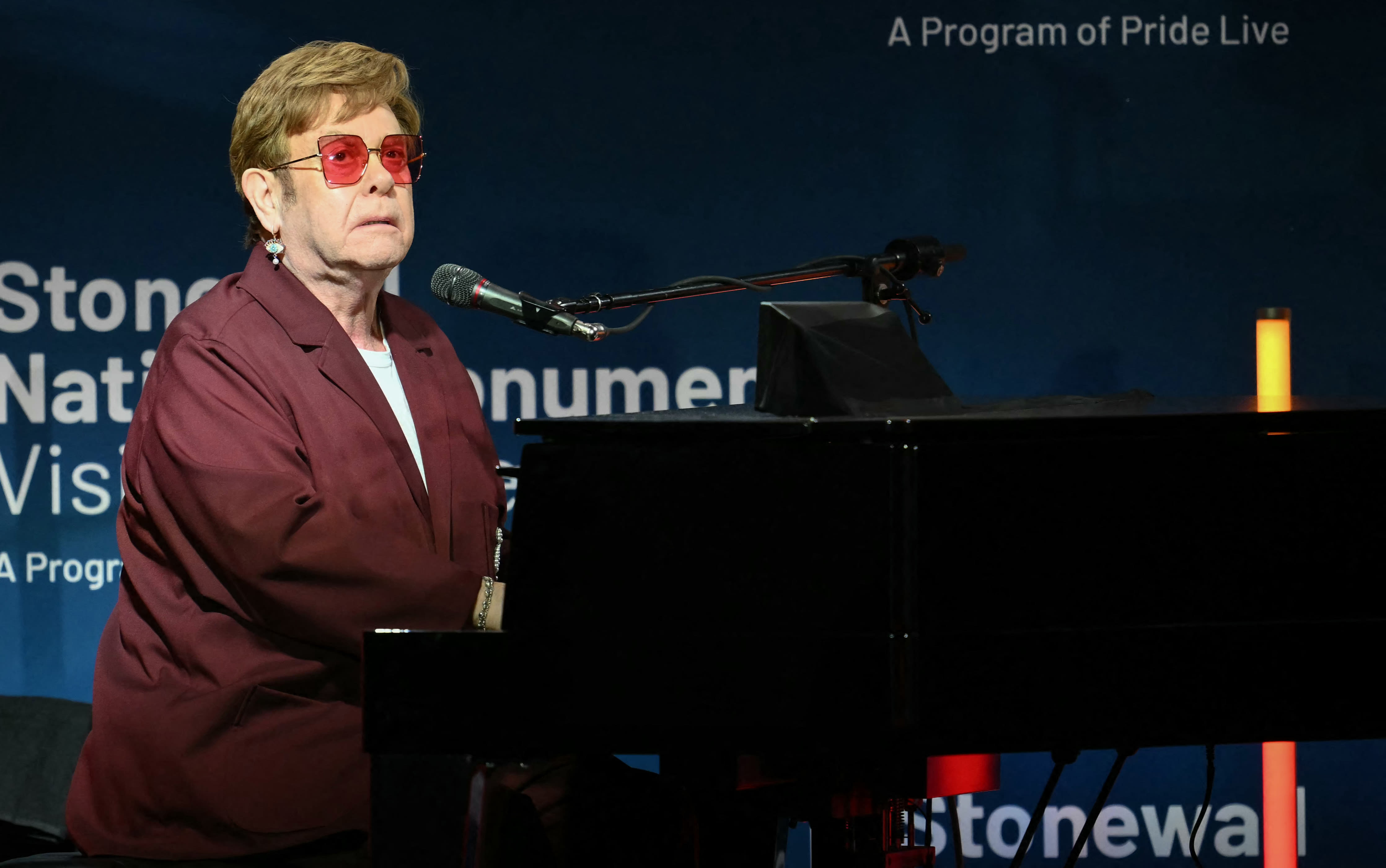 Elton John Left With ‘Limited Vision’ in 1 Eye After Battling ‘Severe Eye Infection’: ‘I Am Healing’